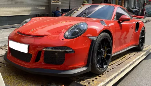 Siêu xe Porsche 911 GT3 RS 991.1 lần đầu lộ diện sau nhiều năm ẩn cư trong garage