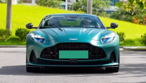 Đánh giá nhanh Aston Martin DB12 tại Việt Nam: Kỷ nguyên mới của sự sang trọng và xe hiệu suất cao