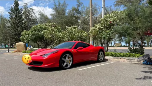 Ferrari 458 Italia màu đỏ lạ mắt bất ngờ tái xuất ở Thành phố Hồ Chí Minh