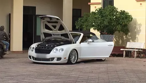 Bentley Continental GTC hơn 15 năm tuổi của doanh nhân Điện Biên