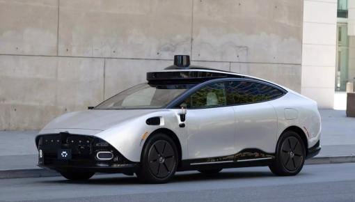 Tensor ra mắt xe tự lái hạng sang, sản xuất bởi VinFast, dự kiến thương mại hóa từ năm 2026