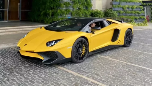 Lamborghini Aventador SV Roadster được rao bán tiếp sau 3 năm bị nhốt ở garage xe