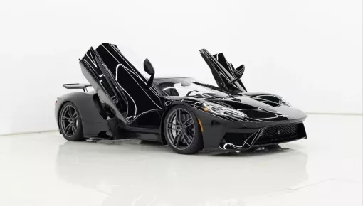 Ford GT sản xuất 2018 hoàn toàn mới đang tìm chủ nhân với mức giá bất ngờ