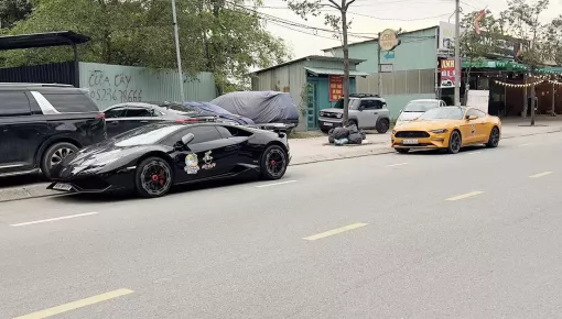Cặp đôi siêu xe và xe thể thao đắt tiền của tay chơi xe Đồng Nai