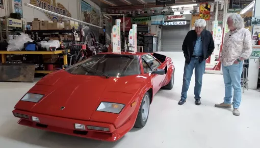 Cận cảnh Lamborghini Countach của Jay Leno, chiếc xe mà người bạn già của ông tiết lộ là mơ ước tuổi 18