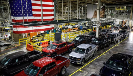 Ford đặt cược vào xe bán tải chạy xăng khi tạm dừng vô thời hạn sản xuất F-150 Lightning