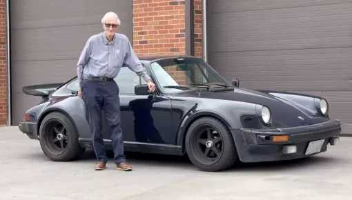 Khâm phục quý ông lớn tuổi đã lái chiếc Porsche 911 này hơn 1,3 triệu km trong hàng thập kỷ qua