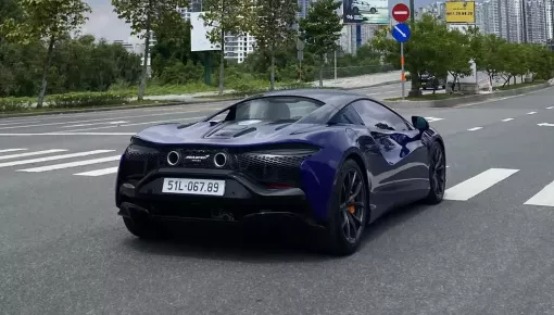 McLaren Artura Spider sở màu sơn tím độc đáo của doanh nhân Tp.HCM