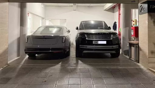 Nữ doanh nhân Hà Nội tậu xe điện Rolls-Royce Spectre