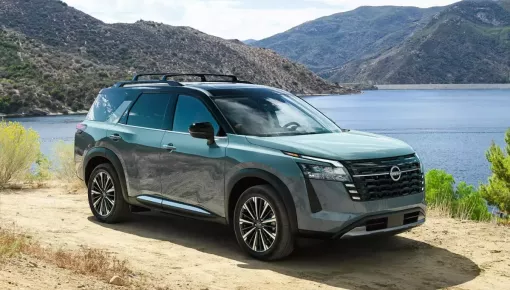 SUV 7 chỗ Nissan Pathfinder 2026 trình làng, thêm tính năng "nắp ca-pô xuyên thấu"