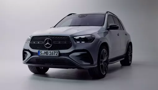 Mercedes-Benz GLE 400e 4Matic 2026 chính thức ra mắt Việt Nam, có thể chạy 114 km mà không tốn xăng
