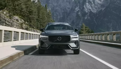 SUV hạng sang Volvo XC60 2026 chính thức đặt chân đến Việt Nam, giá từ 2,299 tỷ đồng