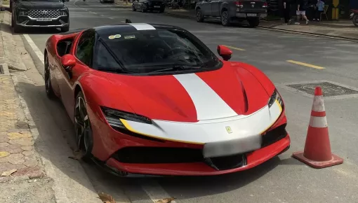 Siêu xe Ferrari SF90 Stradale duy nhất Việt Nam có gói tùy chọn đắt tiền này