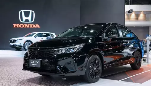 Chạy theo xu hướng, Honda City cũng được bổ sung phiên bản đen hầm hố hơn
