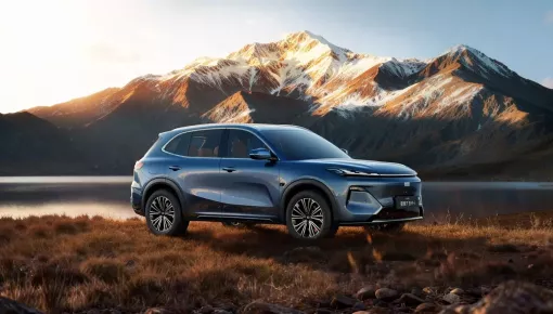 Geely EX5 phiên bản hybrid, có thể chạy 200 km không tốn xăng, sẽ được bán ở Việt Nam vào năm sau