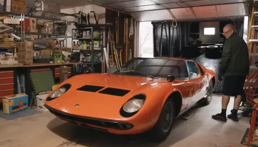 Câu chuyện thú vị về bố con mê xe đã bất ngờ tìm được chiếc Lamborghini "thất lạc" từ ​​lâu nhờ vào chi tiết này