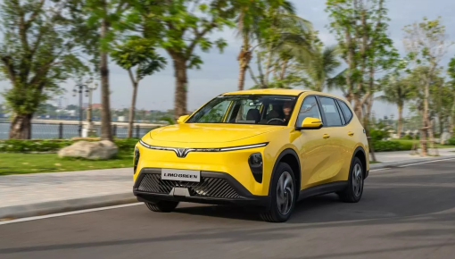 Top 10 ô tô bán chạy nhất Việt Nam tháng 11/2025: VinFast Limo Green gấp đôi "cựu vương" VF 3