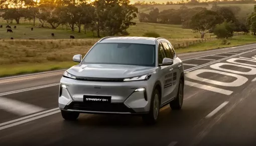 Geely EX5 EM-i sẽ bán ở Việt Nam vào năm sau lập kỷ lục khi chỉ "ăn" 3,83 lít xăng/100 km