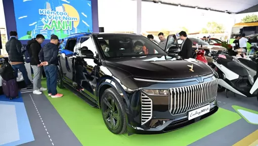 VinFast Lạc Hồng 900 LX chuẩn bị được mở bán tại Việt Nam, giá khoảng 5 tỷ đồng