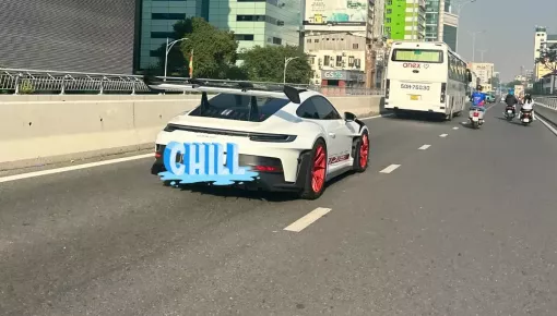 Siêu phẩm Porsche 911 GT3 RS 992 đầu tiên lăn bánh trên đường phố Việt Nam