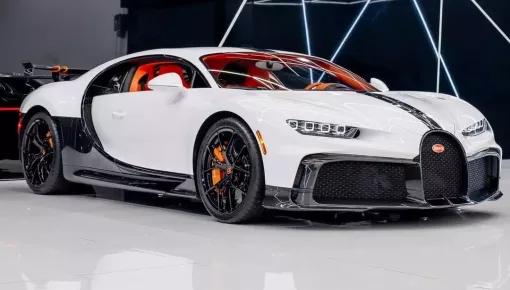 Đại lý xe hơi tại Miami muốn bán cho bạn chiếc Bugatti Chiron Pur Sport