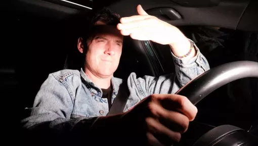 Tranh cãi xung quanh kiến nghị giảm độ sáng của đèn pha để tránh chói mắt