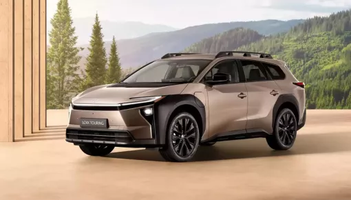 Vừa mới có mặt tại đại lý, mẫu SUV hạng trung Toyota bZ Woodland đã giảm giá mạnh để kéo khách