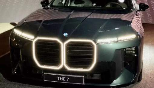 Bộ đôi BMW X5 và 7-Series đời mới rò rỉ "ảnh nóng" trước khi ra mắt trong tương lai gần