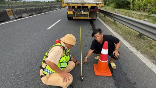 Đặt biển cảnh báo cách đuôi xe bao nhiêu mét để không bị phạt 13 triệu đồng?