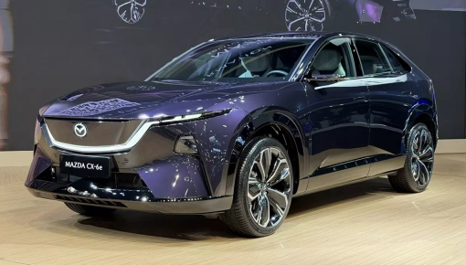 SUV hạng trung Mazda CX-6e được trưng bày tại Thái Lan, bán ra vào cuối năm nay