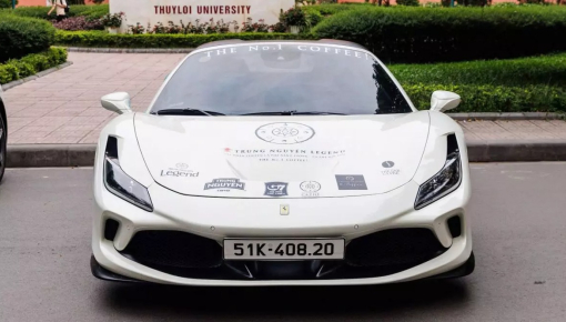 Tại sao ông trùm cà phê Trung Nguyên dùng siêu xe để chở sách quý?