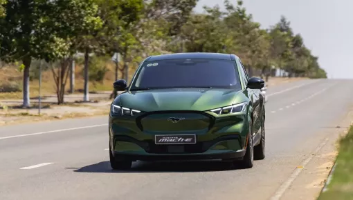 Doanh số không đạt kỳ vọng, Ford Mustang Mach-E tại Việt Nam được giảm giá đến 900 triệu đồng