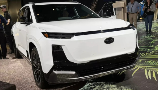 Subaru Getaway trình làng như "anh em song sinh" của Toyota Highlander nhưng nhanh hơn và mạnh hơn