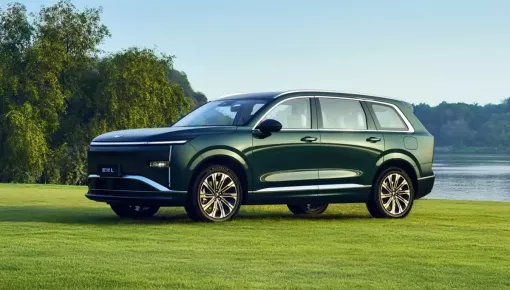 SUV cỡ lớn sắp bán ở Việt Nam Wuling Xingguang L lần đầu được hé lộ nội thất