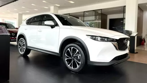 Mazda CX-5 có thêm bản tiêu chuẩn 2.0L Deluxe mới, giá chỉ còn 699 triệu đồng