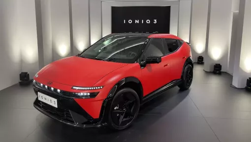 Vén màn Hyundai Ioniq 3 - xe cho người lần đầu mua ô tô điện, thiết kế gây tranh cãi