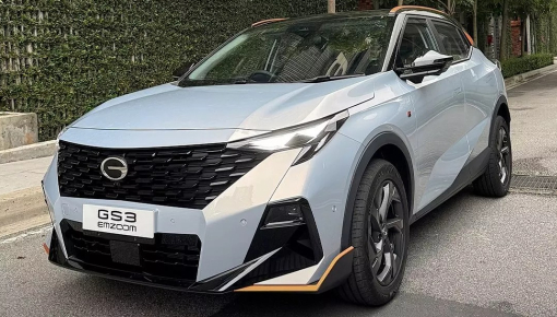 GAC GS3 Emzoom nhập khẩu từ Malaysia chuẩn bị được bán tại Việt Nam, đại lý đã nhận cọc
