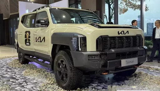 Xe bán tải Kia Tasman bất ngờ được đưa về Việt Nam trưng bày nhưng chưa bán ra