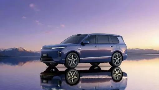 SUV cỡ lớn BYD Sealion 08 được trang bị pin nặng tới 810 kg, phạm vi hoạt động 900 km