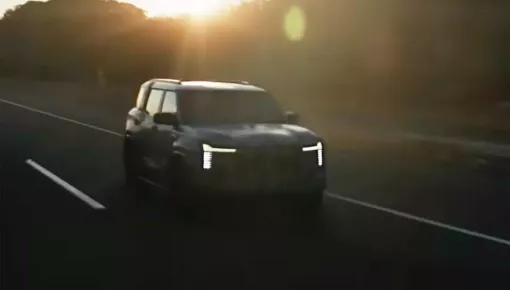 Mitsubishi cho các đại lý xem trước thiết kế của Pajero thế hệ mới, dùng động cơ hybrid