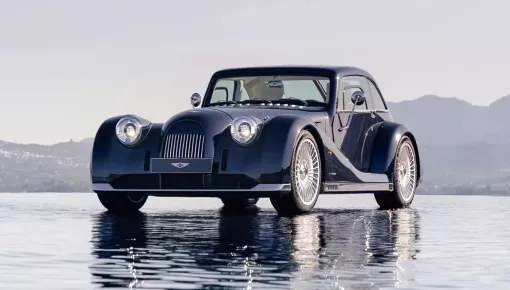 Xe giả cổ Morgan Midsummer Barchetta bán quá chạy, hãng làm thêm bản coupe, dùng động cơ BMW