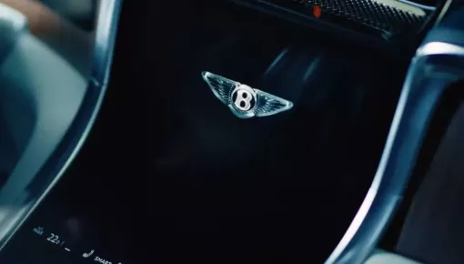 Bentley Torcal được hé lộ nội thất công nghệ cao với những chi tiết pha lê và màn hình cong