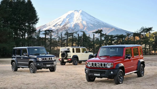 Suzuki Jimny 5 cửa "bán chạy như tôm tươi" tại thị trường nội địa