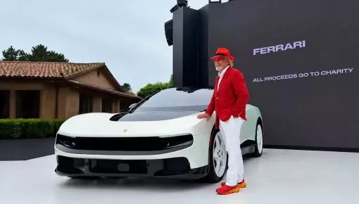 Bác sĩ nhãn khoa chi 40 triệu đô để mua chiếc xe điện Ferrari Luce có giá 640.000 USD bị chê xấu