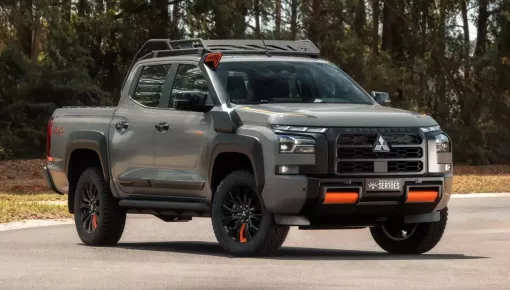 Ra mắt Mitsubishi Triton cứng cáp nhất từ trước đến nay với màu sơn xám xi-măng, giá không rẻ