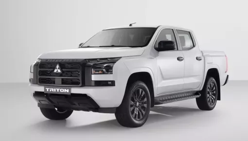 Mitsubishi Triton tại Việt Nam có thêm phiên bản 4WD AT Premium mới, giá từ 782 triệu đồng