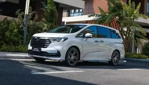 Honda Odyssey được nâng cấp, bỏ bản tiêu chuẩn không có màn hình