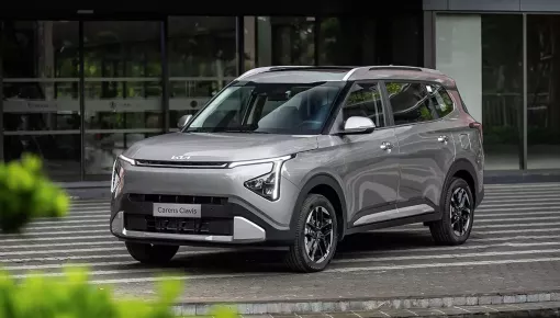 Kia Carens Clavis chính thức ra mắt Việt Nam, được định vị như bản cao cấp hơn của Carens, giá từ 639 triệu đồng