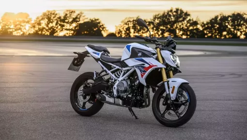 Vén màn BMW F 450 R - xe naked bike thể thao dành cho đường phố mới