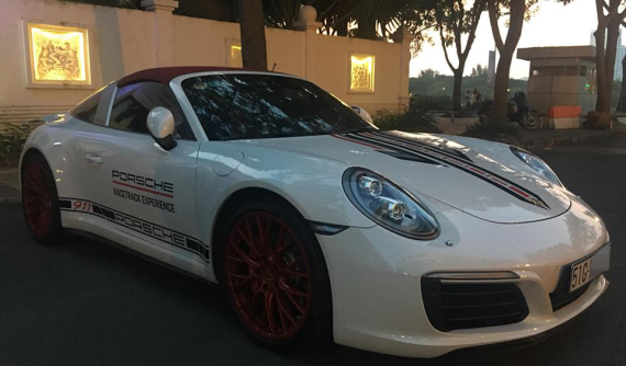 Sau 1 năm được đưa về nước, Porsche 911 Targa 4S 8,9 tỷ Đồng của tay chơi Sài thành đã có biển số trắng